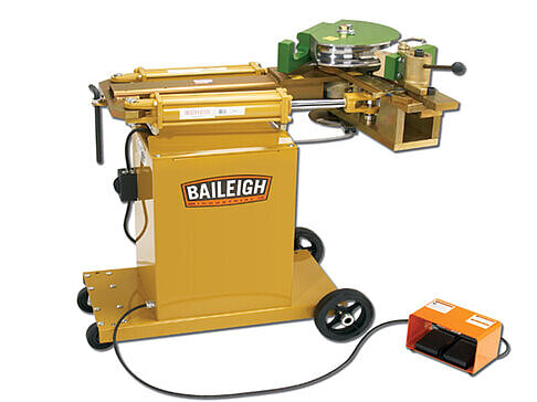 Kusters-Fabrication-Equipment-Tube-Bender.jpg